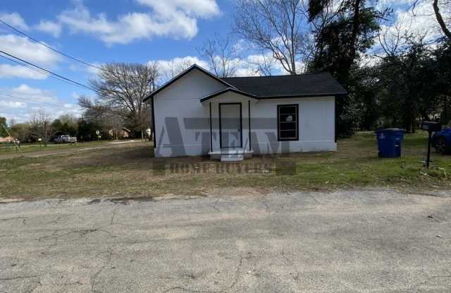 Charming 2 Bedroom 1 Bathroom home in Trinidad Tx photos photos Charming 2 Bedroom 1 Bathroom home in Trinidad Tx photos photos