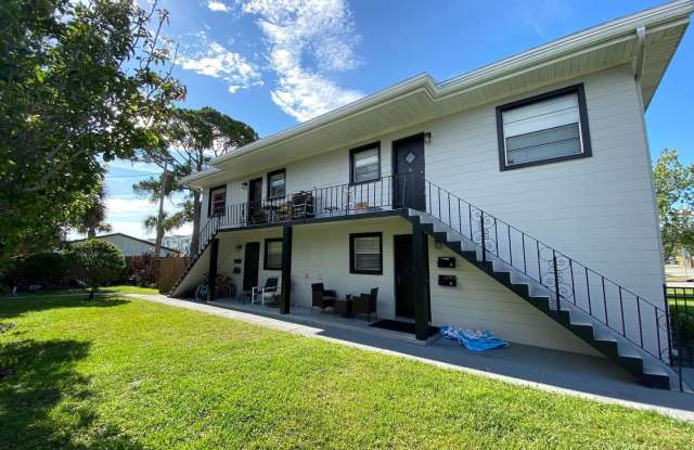 Modern 2 BR /1 BA 1st Story Condo For Rent! Blocks From Ocean In Jax Beach. Pet Friendly. Lawn Included. photos photos