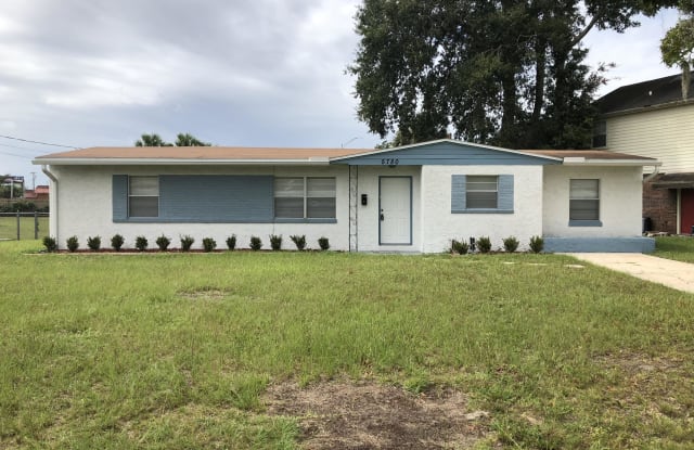 5780 CEDAR FOREST DR E - 5780 Cedar Forest Drive South, Jacksonville, FL 32210