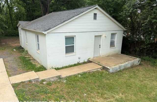 3005 West Boulevard photos photos
