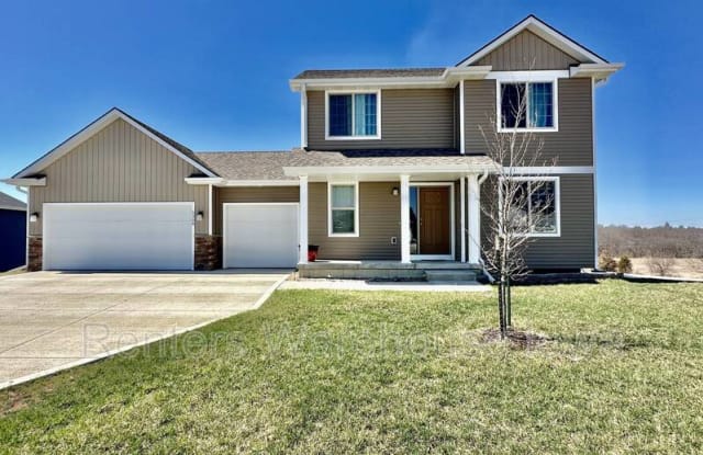 5308 Saint Andrews Circle - 5308 Saint Andrews Circle, Des Moines, IA 50320