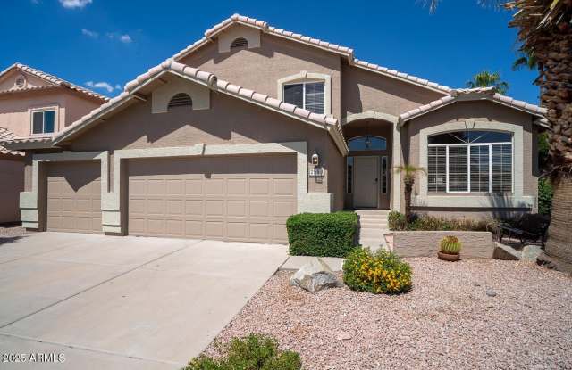 2550 E TARO Lane photos photos
