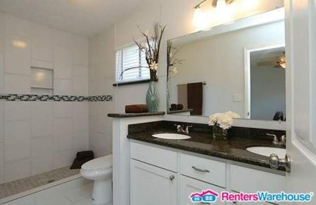 5942 Sanford Road Gallery 2
