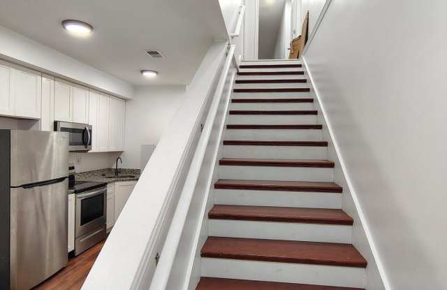 1321 E BIDDLE Street photos photos