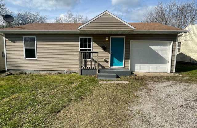 Available Now 3 Bedroom 2 Bath home just minutes from Stewart Golf Course photos photos