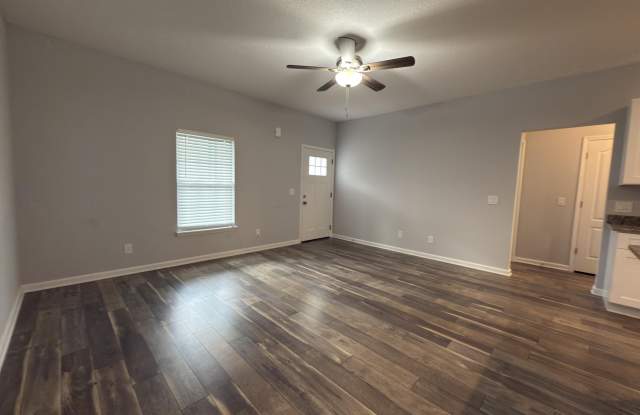 10680 VAUGHAN Avenue Gallery 2
