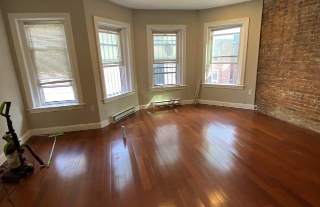 250 Newbury St photos photos