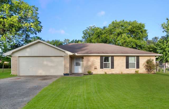 2604 Fairmont Circle photos photos