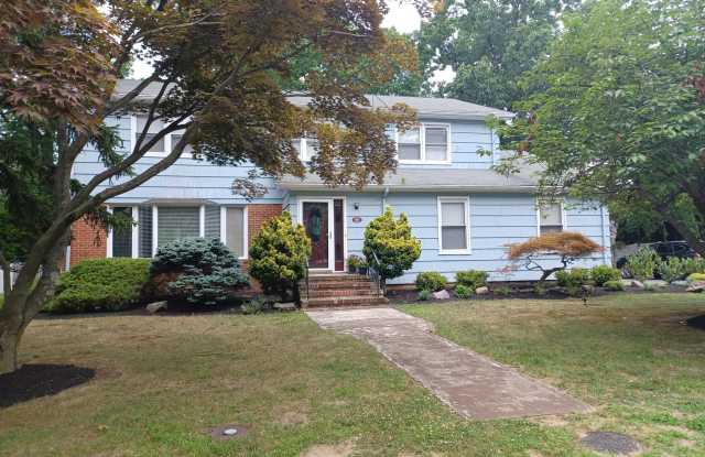 605 Carol Avenue - 605 Carol Avenue, Oakhurst, NJ 07755