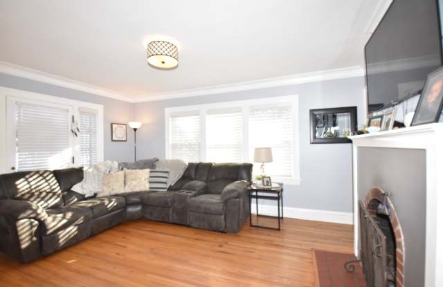 4150 Yosemite Avenue S Gallery 2