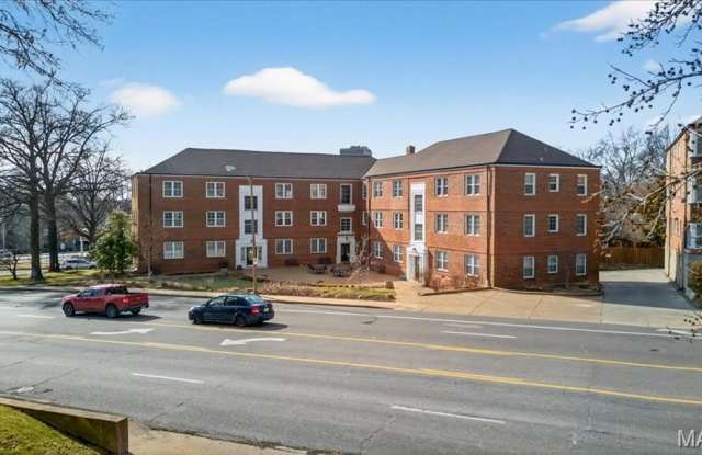 923 S Hanley Road photos photos