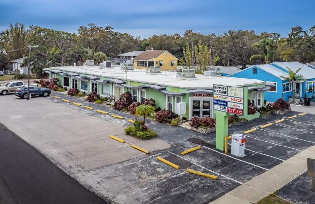 Gecko Plaza - 5702 Gulfport Boulevard South, Gulfport, FL 33707