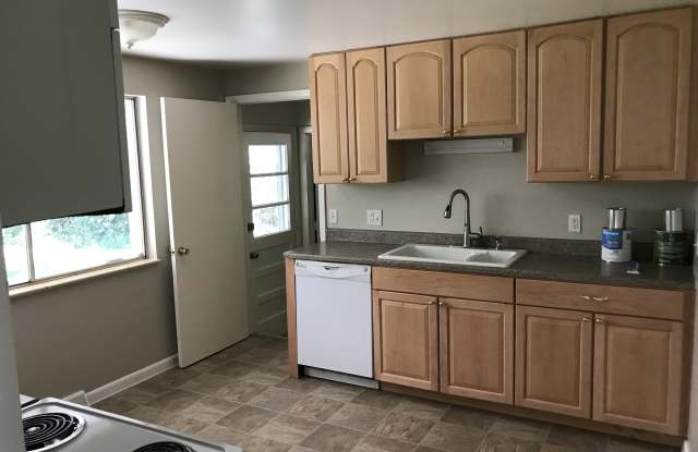 3500 W Berry Pl Gallery 2