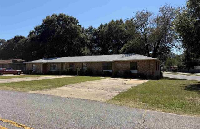 6401 Kennington Cir Gallery 1