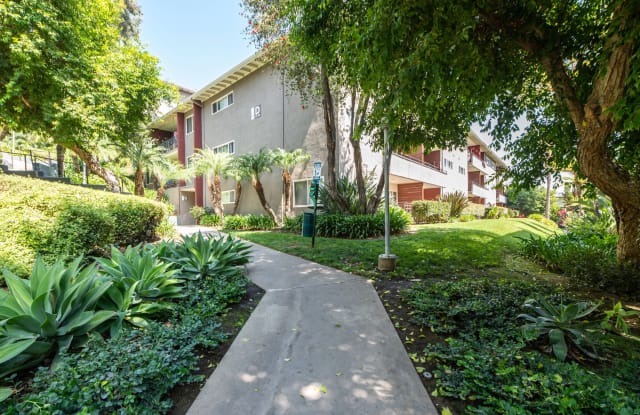 Emerald Hills Apartment Homes Gallery 2