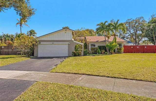 3802 NW 1st Pl photos photos