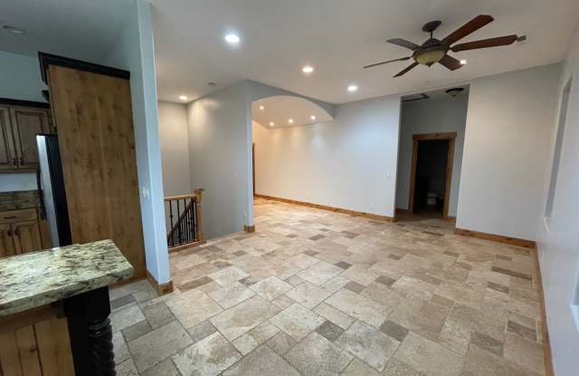 3 bed 3 bath home - Located just below The D sign! MUST SEE PICTURES! photos photos