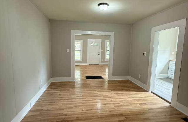 2009 32nd Avenue North Gallery 3