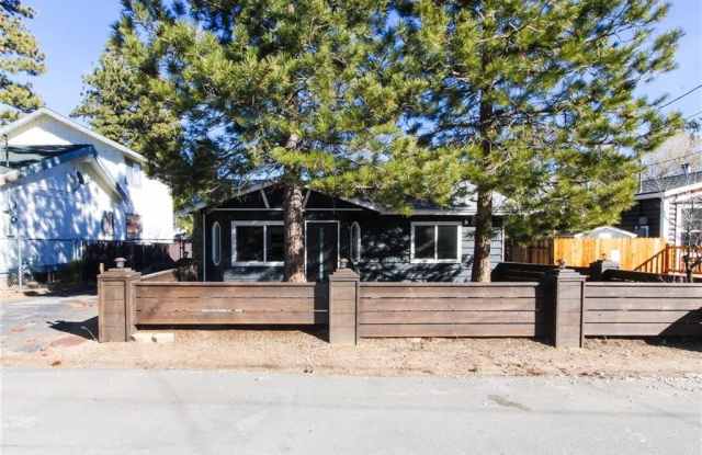 1095 Dumas Lane photos photos