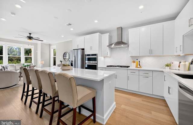 14429 BECKETT GLEN Circle Gallery 1