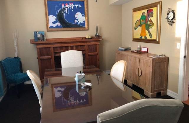255 W KING ST. Gallery 2