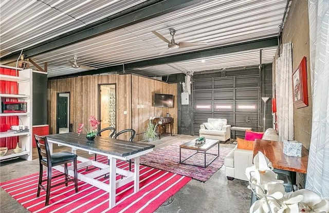 Super Cool Loft-like House near Downtown! photos photos