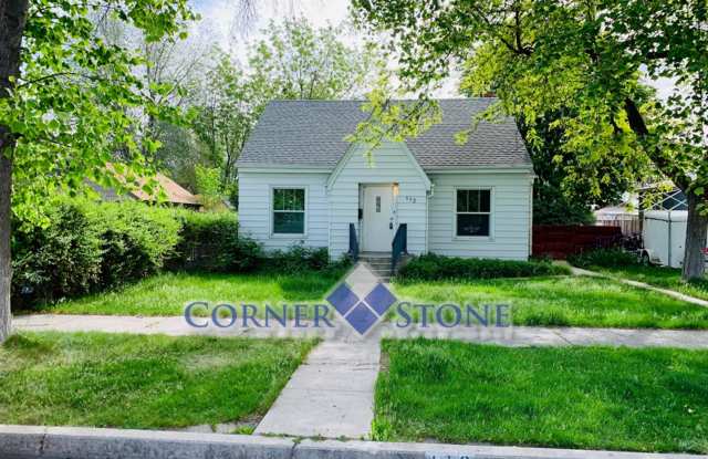 112 S Juniper St - 112 South Juniper Street, Nampa, ID 83686