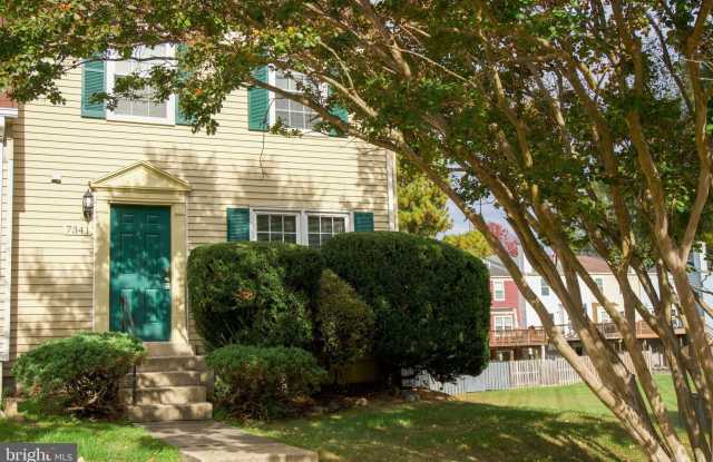 7341 CRESTLEIGH Circle - 7341 Crestleigh Circle, Franconia, VA 22315