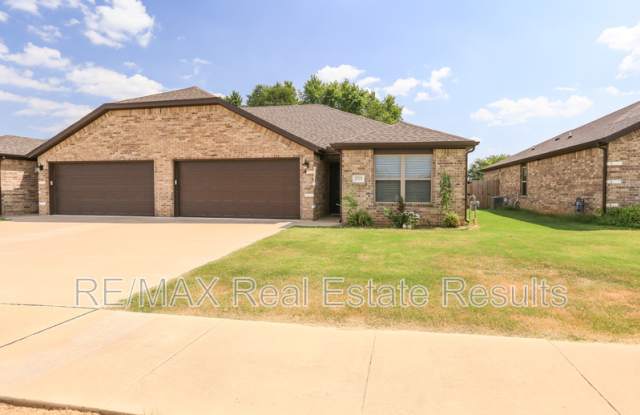 1521 Purple Finch St photos photos