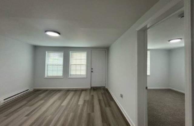 2212 Murchison Road Gallery 2