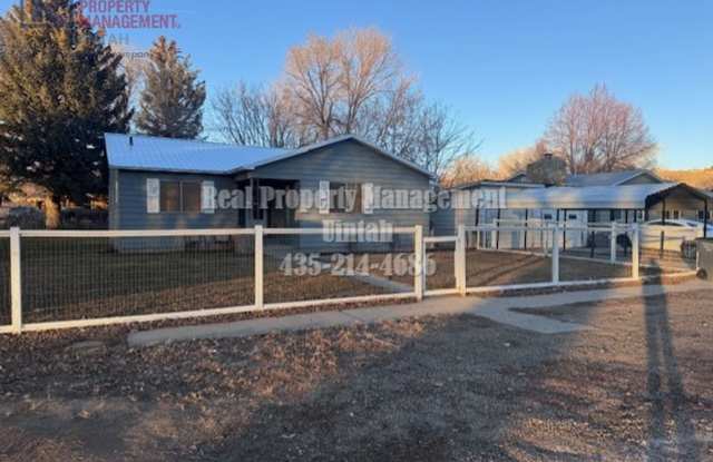 3 Bedroom 1 and a Half Bath Home photos photos