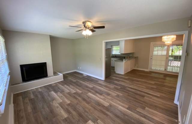 Remodeled 3Bed/2Bath home in Durham Gallery 4