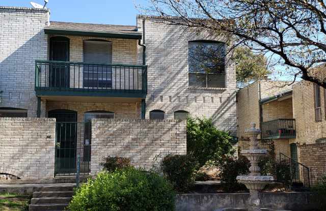 Updated 2 Bedroom - 1.5 Bath Condo in Chartwell Condominiums! - 9915 Powhatan Drive, San Antonio, TX 78230