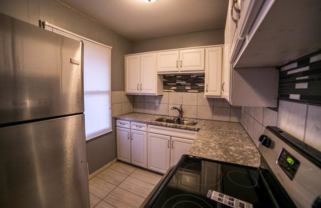 4601 E Red Bridge Rd - 4601 E Red Bridge Rd, Kansas City, MO 64137