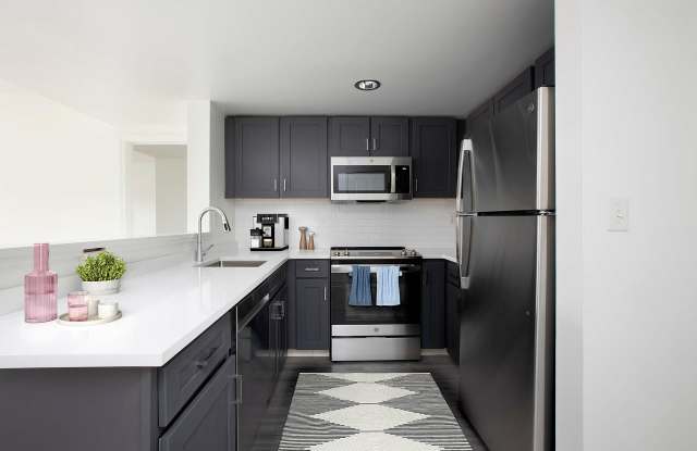 Avana Cliffside Gallery 1