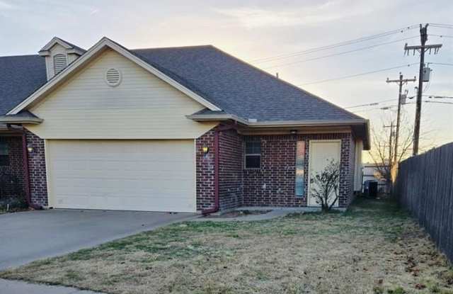 1629 Summer Hill Court photos photos