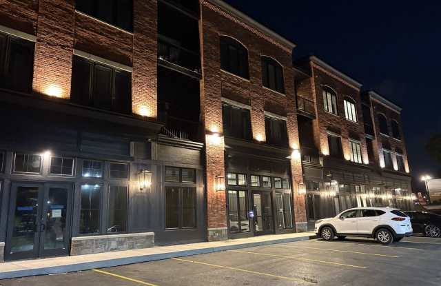 128 E State Street Gallery 1