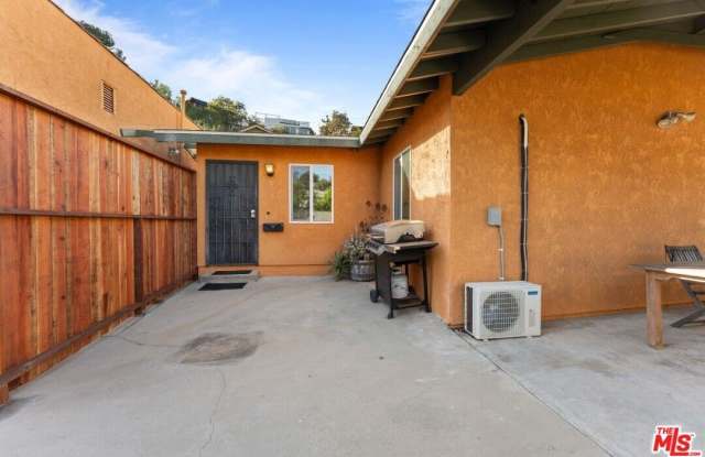 2223 Oak Glen Pl Gallery 2