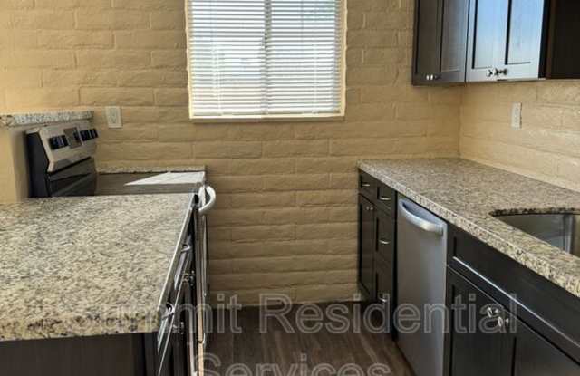 4561 E Bellevue Street photos photos