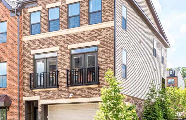 3144 GOLDENWAVE COURT Gallery 2