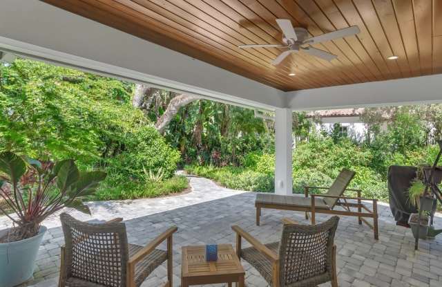 3902 Sabal Palm Drive Gallery 2