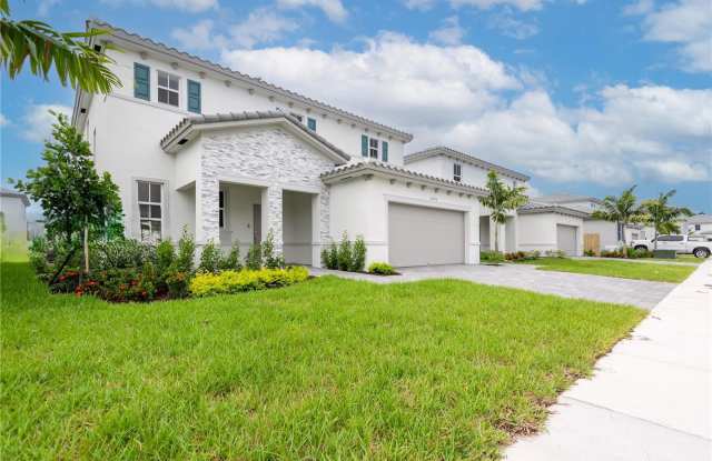 2636 SouthEast 8th Court photos photos