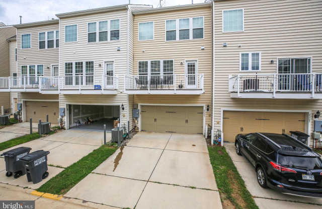 25501 AMBER GATE Terrace Gallery 2