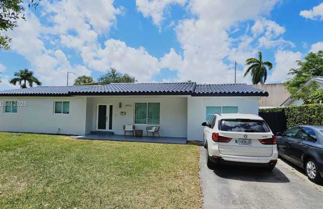 10901 Southwest 107th Avenue photos photos
