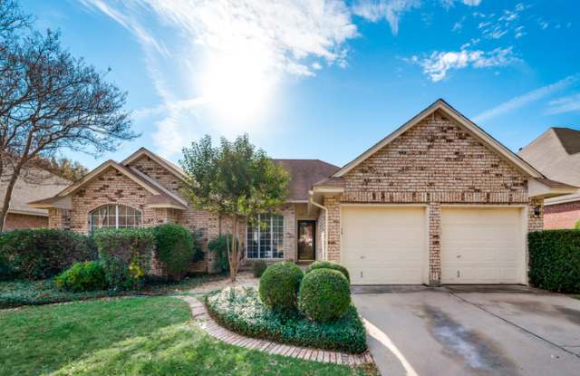 329 Clayton Street - 329 Clayton Street, Grand Prairie, TX 75052