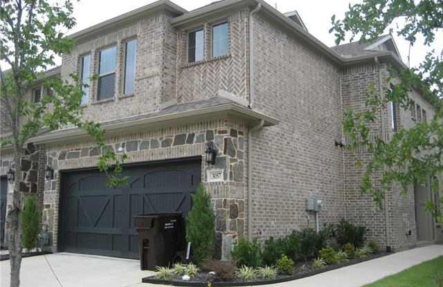 3057 Galveston Street Gallery 2