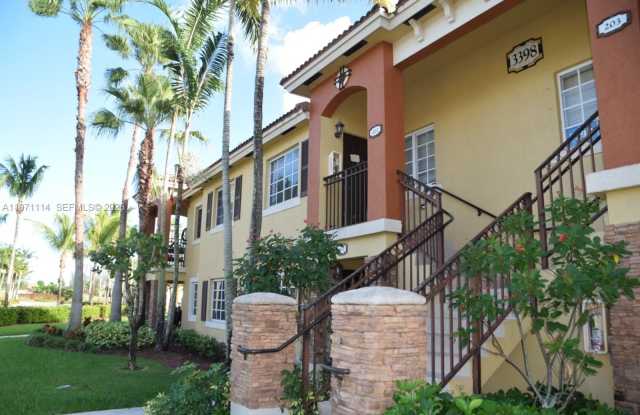 3398 NE 9th Dr photos photos