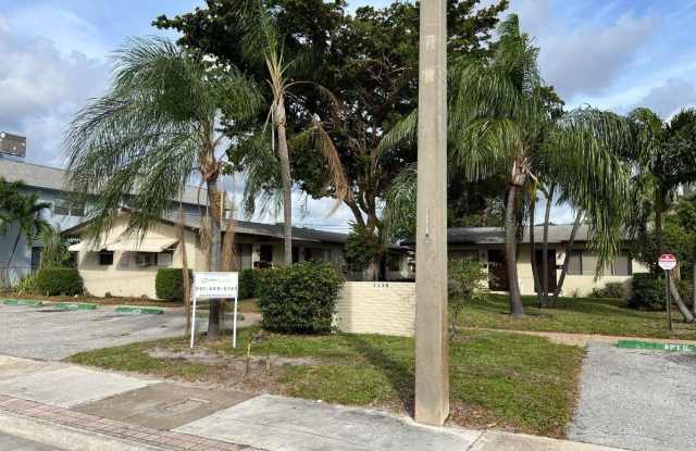1150 W Blue Heron Boulevard Gallery 2