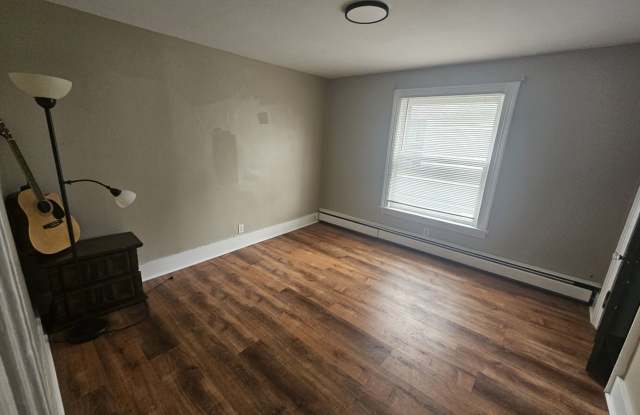 3 Bedroom with off-street Parking on Park Ave photos photos 3 Bedroom with off-street Parking on Park Ave photos photos