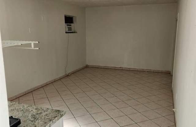 1201 S 19th Ave - 1201 South 19th Avenue, Hollywood, FL 33020